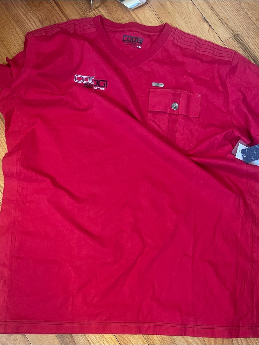 Men’s Coogi red tshirt with front pocket size 4xl